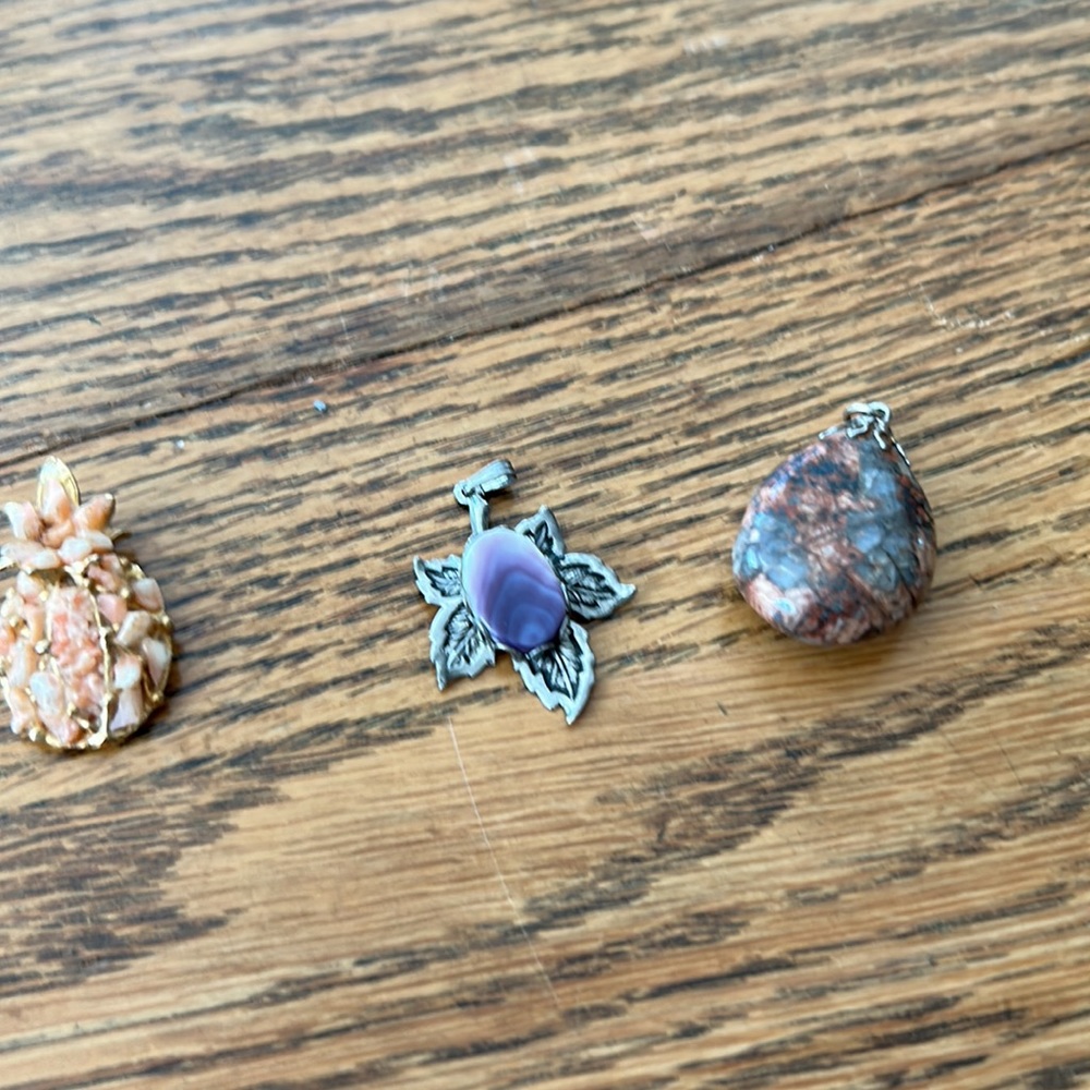 Bundle of three stone pendants - Picture 8 of 8